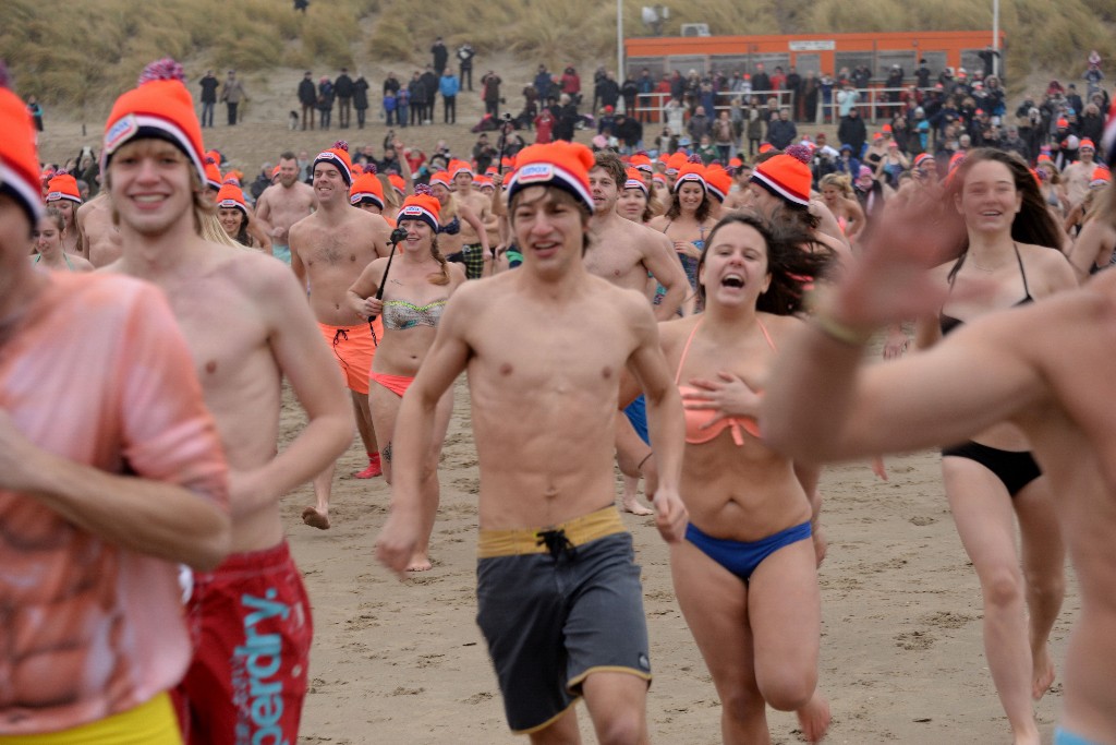 ../Images/Nieuwjaarsduik Nederzandt 2017 042.jpg